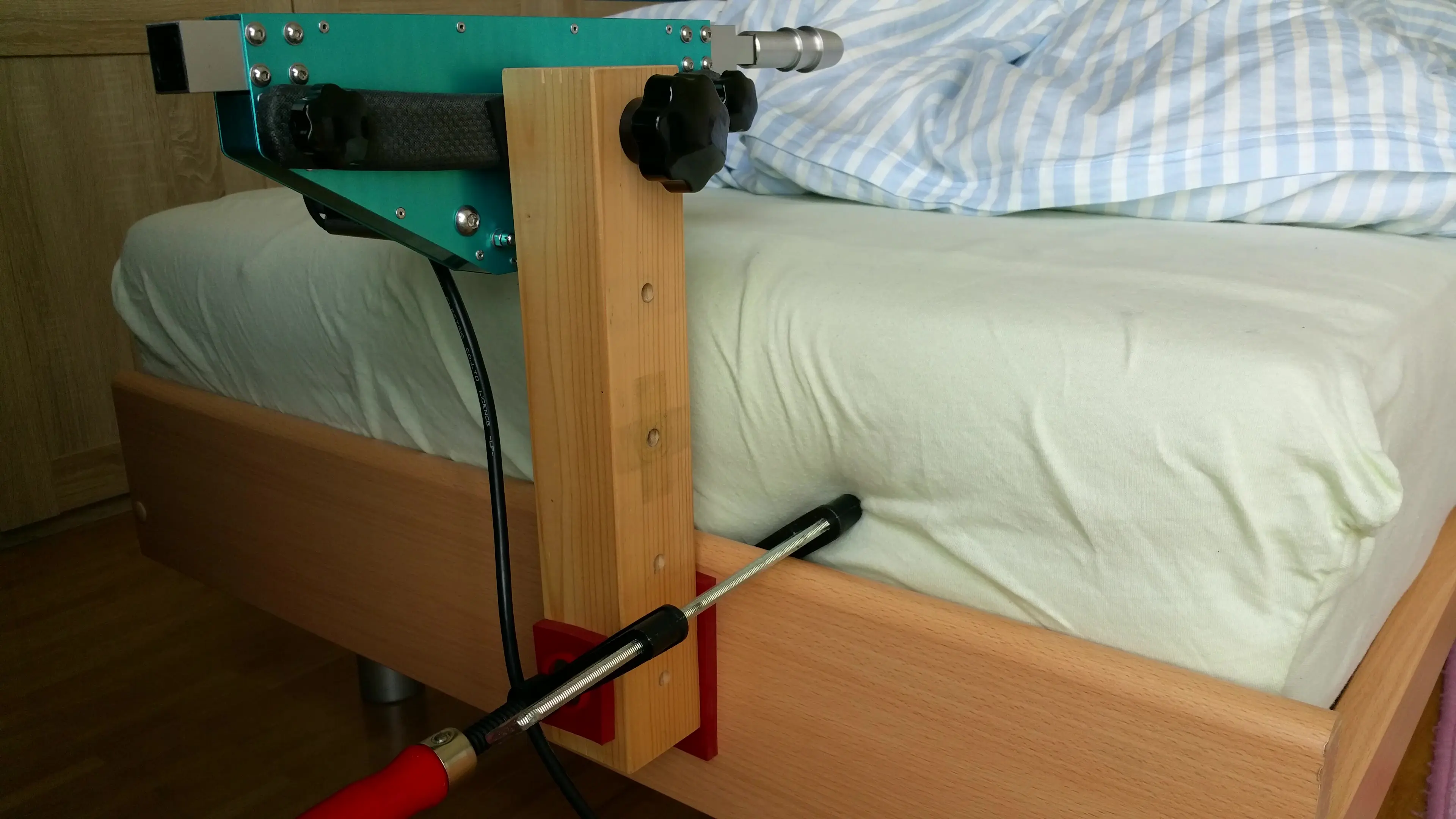 LM42P M1 Bed Frame with Vac-U-Lock